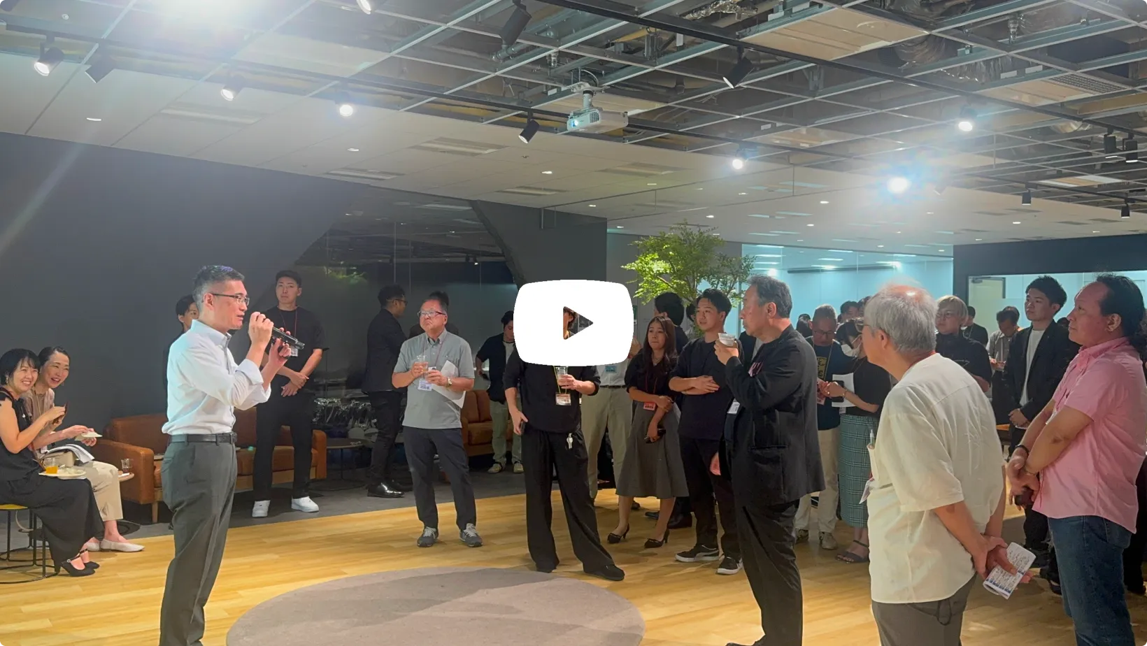 動画を再生する